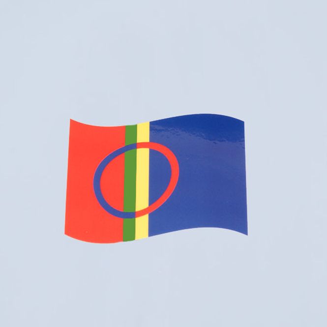 Hovedbilde Klistremerke vaiende sameflagg